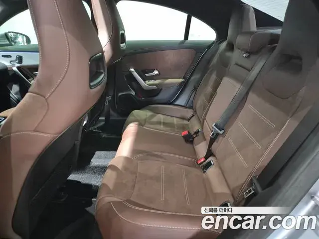 Mercedes-Benz CLA-Class 2025 — Photo 7/20