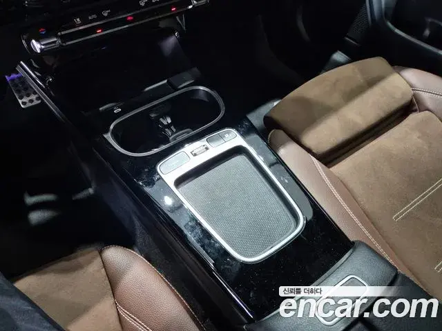 Mercedes-Benz CLA-Class 2025 — Photo 15/20