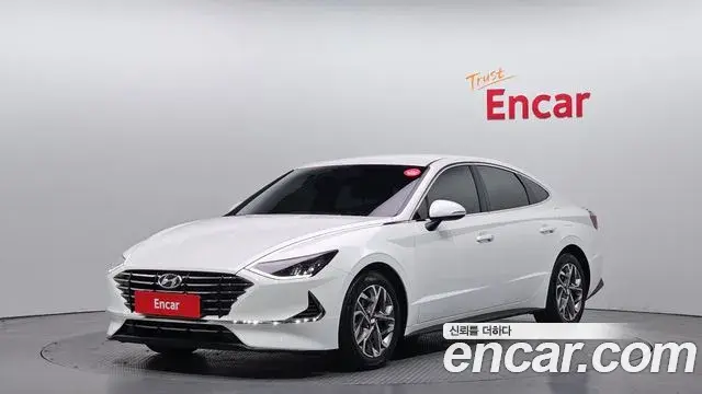 Hyundai Sonata 2020 — Фото 1/20