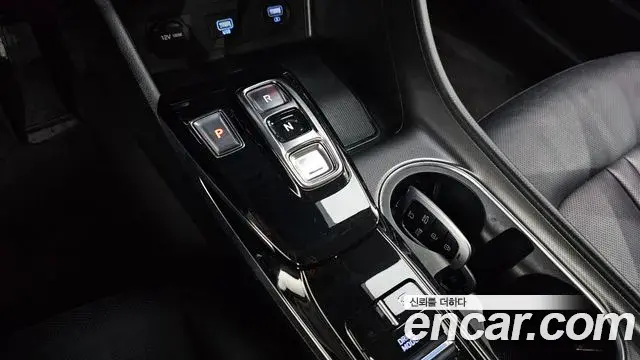 Hyundai Sonata 2020 — Фото 9/20
