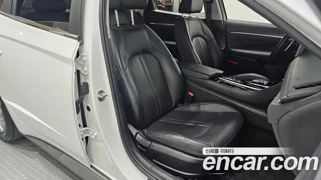 Hyundai Sonata 2020 — Фото 11/20