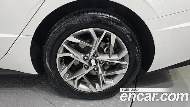 Hyundai Sonata Hybrid 2020 — Şəkil 10/30