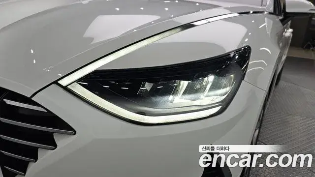 Hyundai Sonata Hybrid 2020 — Şəkil 15/30