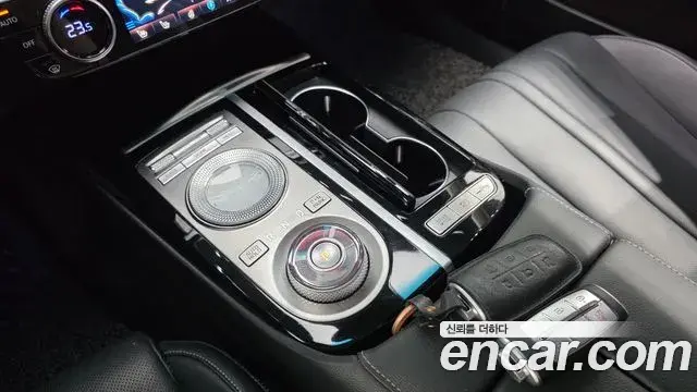 Genesis G80 2021 — Photo 12/30