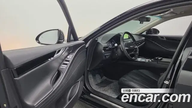 Genesis G80 2021 — Photo 28/30