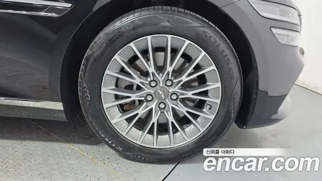 Genesis G80 2021 — Photo 27/30