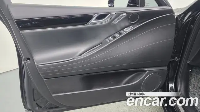 Genesis G80 2021 — Photo 24/30