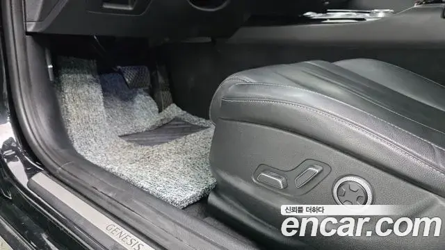 Genesis G80 2021 — Photo 4/30