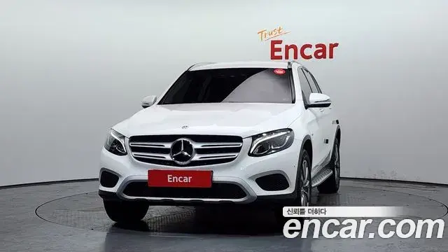 Mercedes-Benz GLC-Class 2018 — Photo 25/34