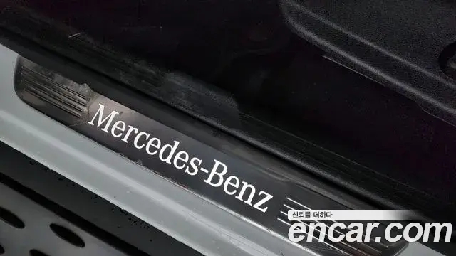 Mercedes-Benz GLC-Class 2018 — Photo 19/34