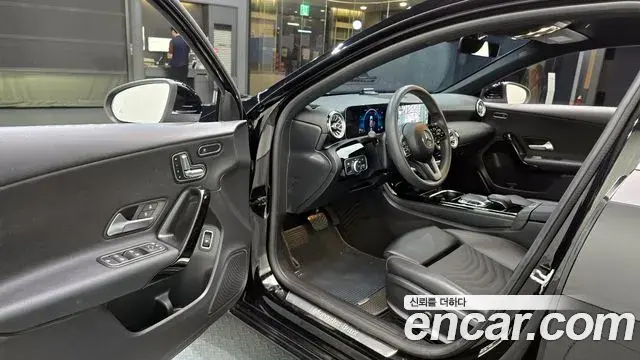 Mercedes-Benz A-Class 2020 — ფოტო 19/30