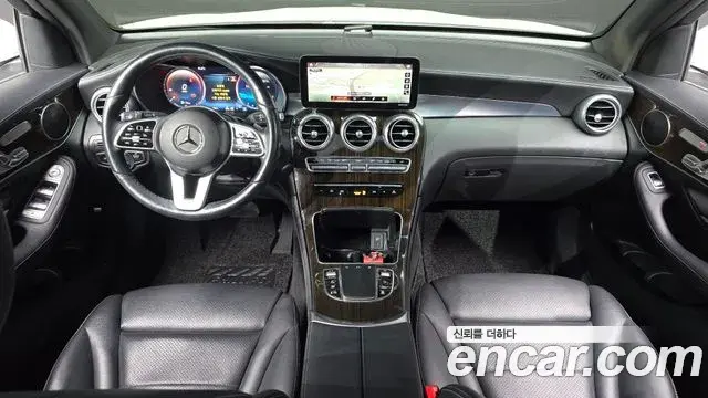 Mercedes-Benz GLC-Class 2020 — ფოტო 15/20