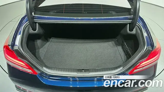 Genesis G70 2019 — Photo 31/35