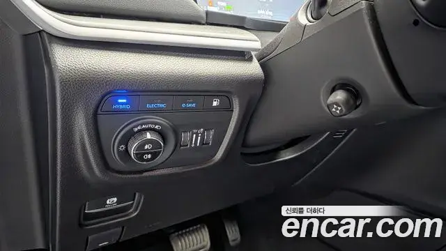 Jeep Grand Cherokee 2023 — Photo 24/32
