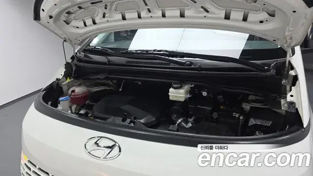 Hyundai Staria 2022 — Фото 6/20