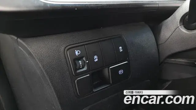 Hyundai Staria 2022 — Фото 15/20