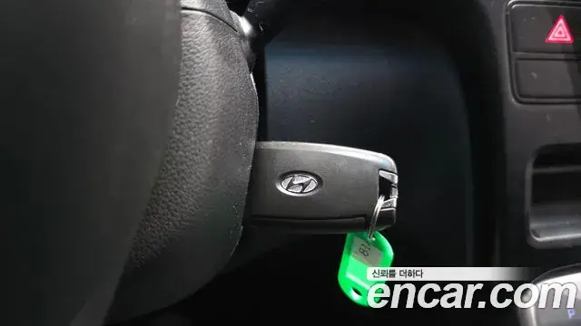Hyundai Staria 2022 — Фото 16/20