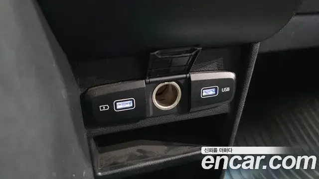 Hyundai Staria 2022 — Şəkil 29/30