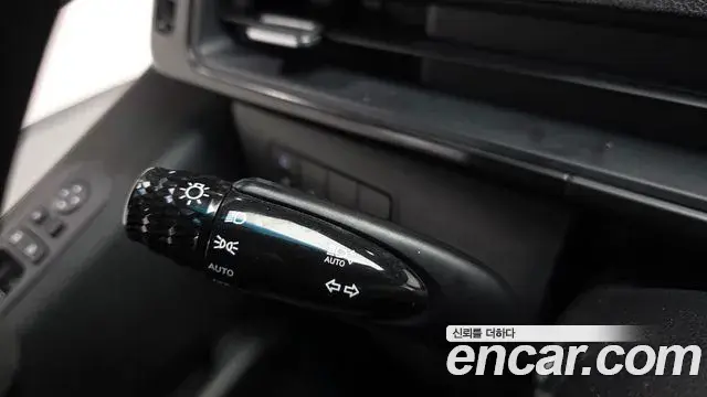 Hyundai Staria 2022 — Şəkil 22/30