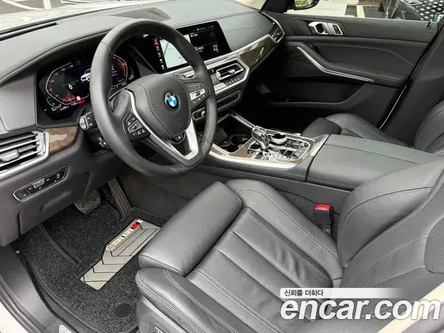 BMW X5 2022 — Photo 7/20