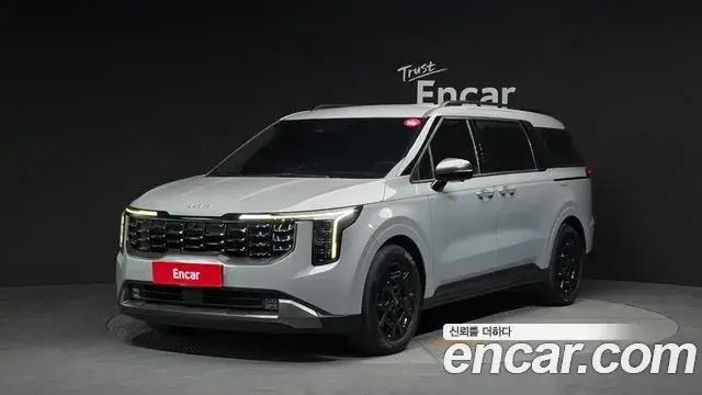 Kia Carnival 2025 — Фото 1/20