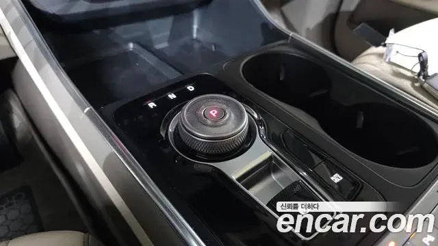 Kia Carnival 2025 — Фото 9/20