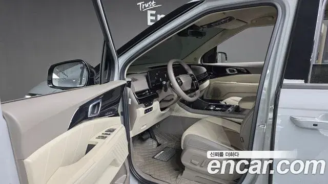 Kia Carnival 2025 — Фото 11/20