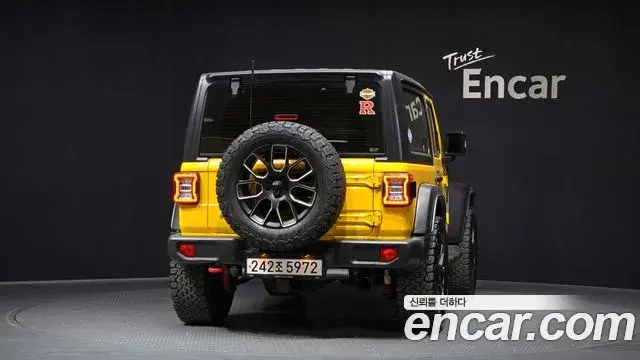 Jeep Wrangler 2020 — ფოტო 26/30