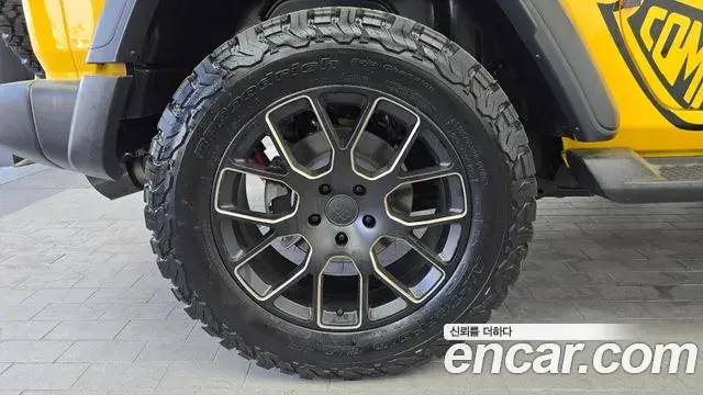 Jeep Wrangler 2020 — ფოტო 27/30