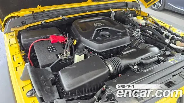 Jeep Wrangler 2020 — ფოტო 9/30