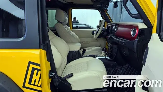 Jeep Wrangler 2020 — ფოტო 11/30