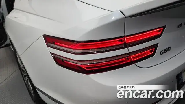 Genesis G80 2022 — ფოტო 29/37