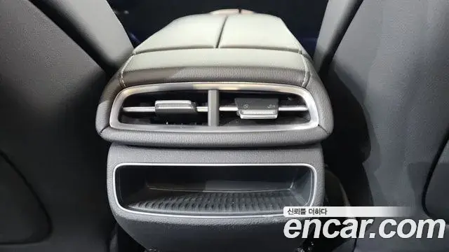 Genesis G80 2022 — ფოტო 18/37