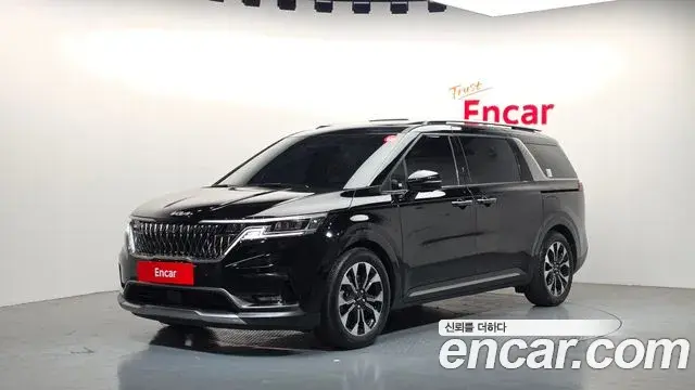 Kia Carnival 2022 — Фото 1/20