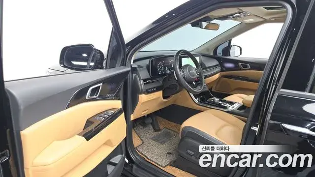 Kia Carnival 2022 — Фото 10/20