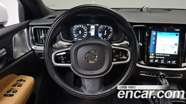 Volvo V60 Cross Country 2020 — Şəkil 17/37