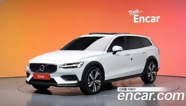 Volvo V60 Cross Country 2020 — Şəkil 16/37