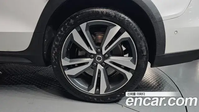 Volvo V60 Cross Country 2020 — Şəkil 9/37
