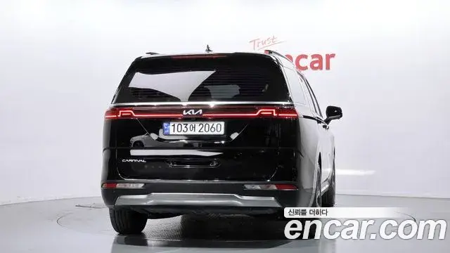 Kia Carnival 2022 — Фото 3/20