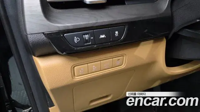 Kia Carnival 2022 — Фото 19/20