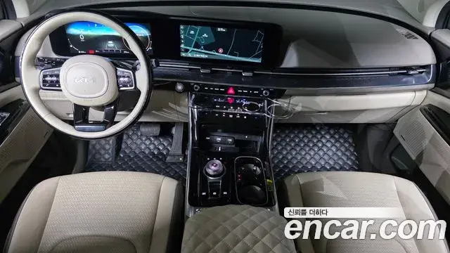 Kia Carnival 2021 — Şəkil 18/20