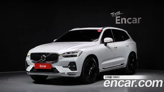 Volvo XC60 2022 — Photo 14/34