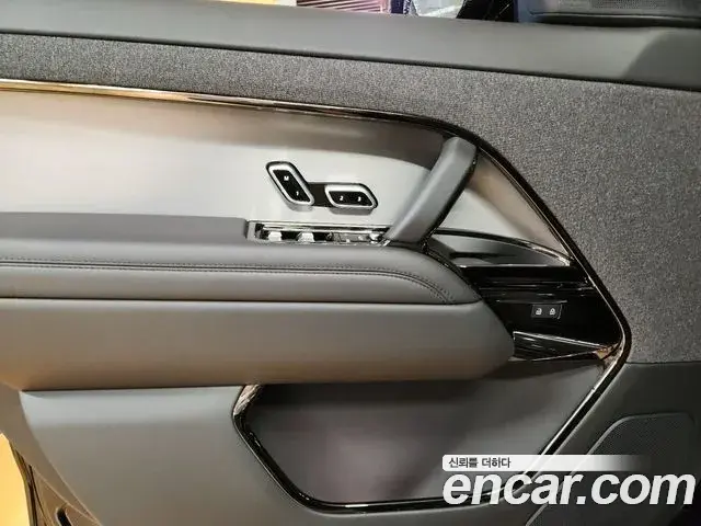Land Rover Range Rover Sport 2025 — Photo 1/20