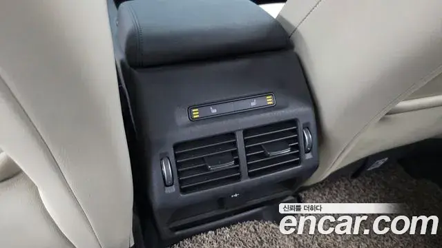 Land Rover Discovery Sport 2021 — Photo 11/20
