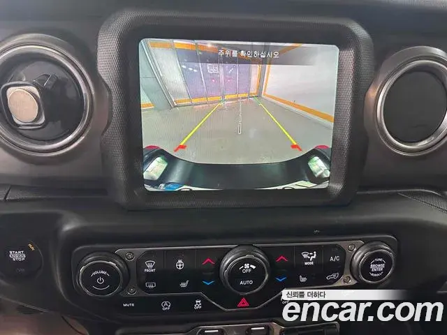 Jeep Gladiator 2021 — Şəkil 10/20