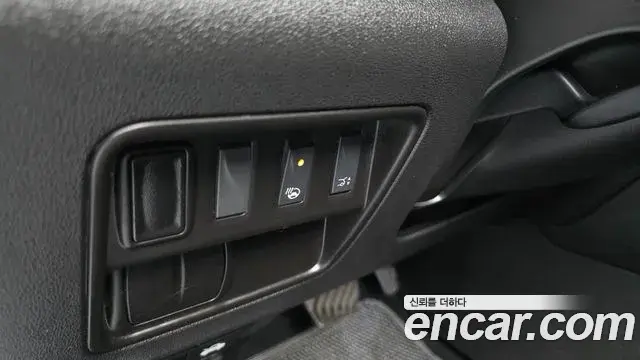 Renault Samsung QM6 2018 — ფოტო 34/36
