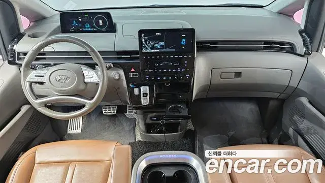 Hyundai Staria 2021 — Фото 7/20