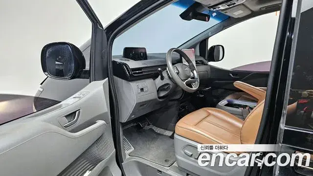 Hyundai Staria 2021 — Фото 10/20