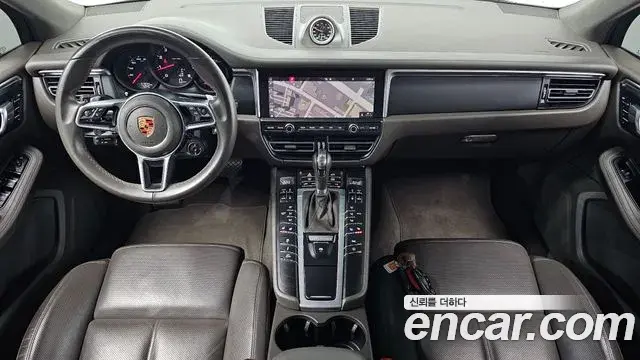 Porsche Macan 2019 — Şəkil 1/32