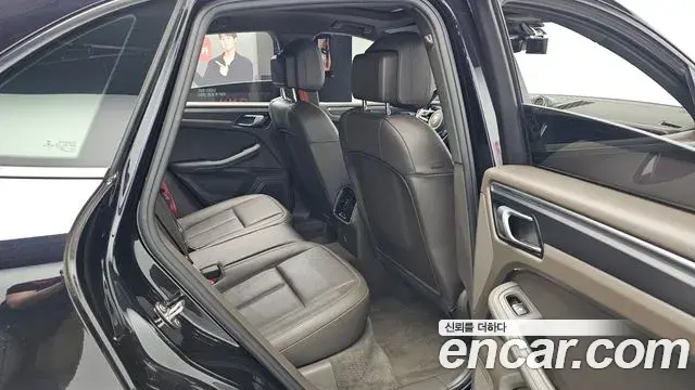 Porsche Macan 2019 — Şəkil 22/32